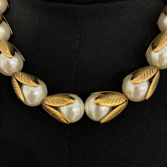 Anthropologie Gold and Pearl Necklace - Picture 2 of 3